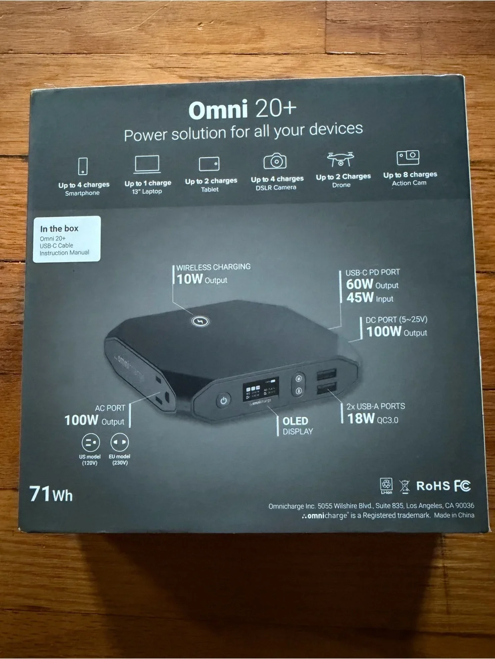 Omni 20+ OmniCharge Matte Black Square with Wireless Charging Pad with USB-C